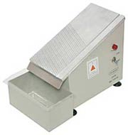 Block Wax Trimmer remove excess paraffin wax from tissue, embedding, biopsy, mega cassettes